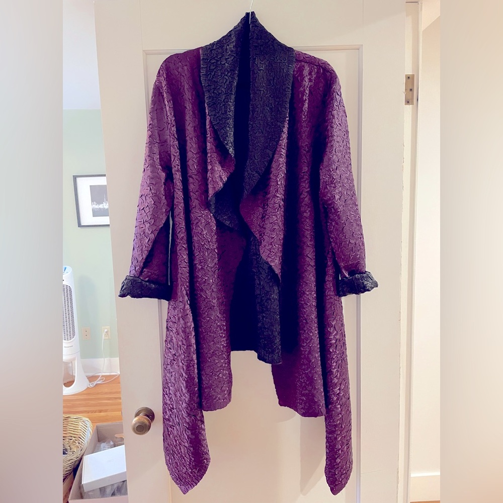 Gorgeous Torrid Silky Purple and Black Reversible Jacket